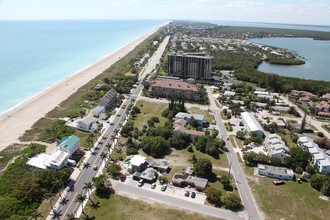 Sea House Apartments in Fort Pierce, FL - Building Photo - Building Photo