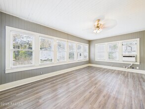 408 Harding St in Lafayette, LA - Foto de edificio - Building Photo