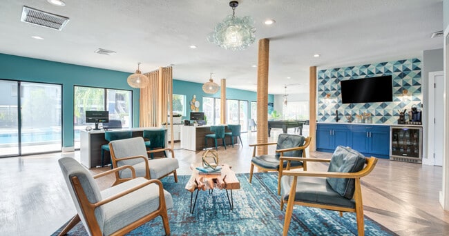 Latitude 28 Apartments in Altamonte Springs, FL - Foto de edificio - Building Photo