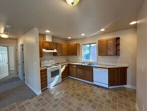 3205 N 7th St in Tacoma, WA - Building Photo - Building Photo