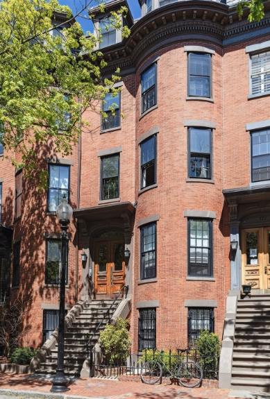 property at 121 Pembroke St