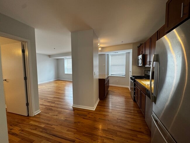 property at 1337 W Fargo Ave