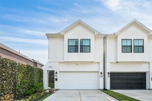 5233 Darling St in Houston, TX - Building Photo