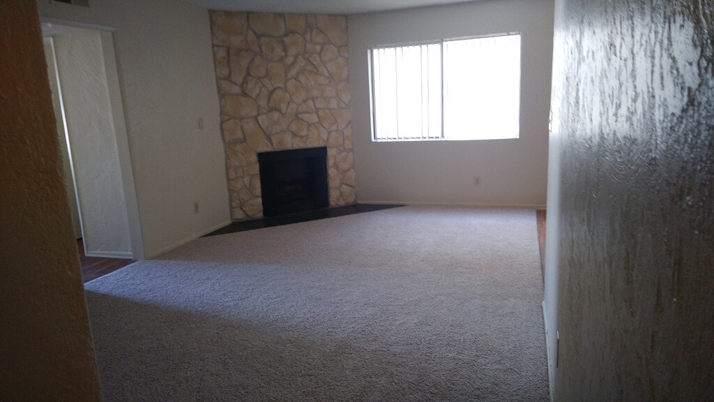 Tarzana Casa Apartments in Tarzana, CA