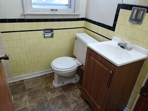 5512 N 52nd St in Milwaukee, WI - Building Photo - Building Photo