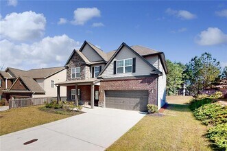 6194 Baltusrol Trace in Flowery Branch, GA - Building Photo - Building Photo