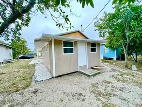 104 W Stuart Ave in Lake Wales, FL - Building Photo - Building Photo