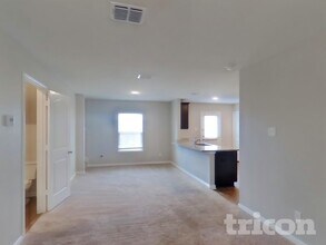 11750 Davalos Ln in San Antonio, TX - Building Photo - Building Photo