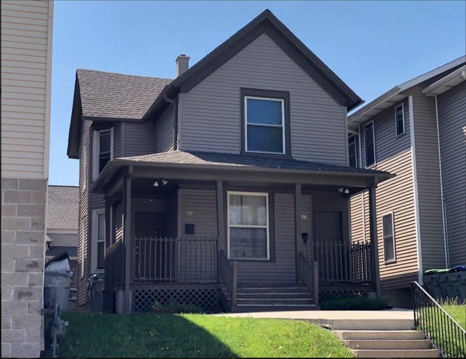 507 N 20th St, Unit 1 in Milwaukee, WI - Building Photo