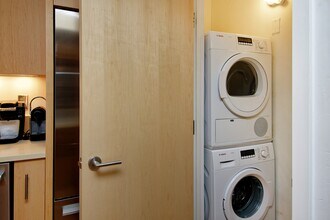 1034 E Cooper Ave in Aspen, CO - Building Photo - Building Photo