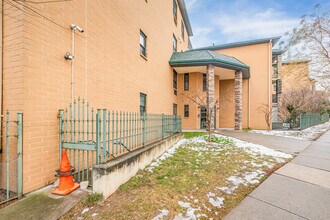 1980 Starr St in Maspeth, NY - Building Photo - Building Photo