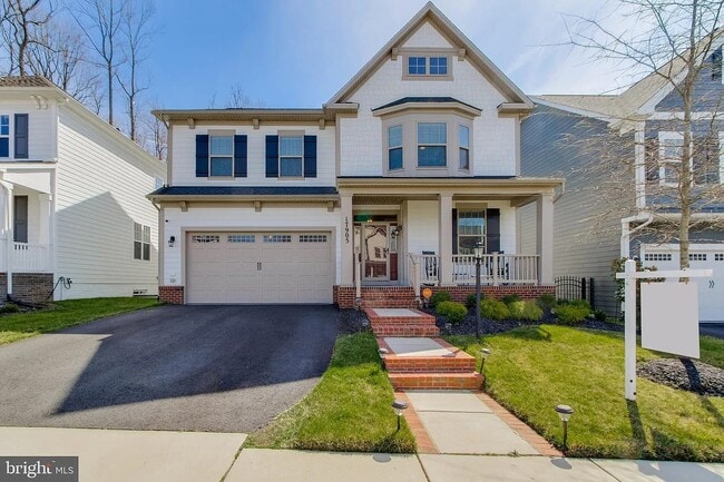 property at 17905 Woods View Dr