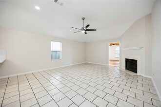 8707 Orchard Ln in La Porte, TX - Building Photo - Building Photo