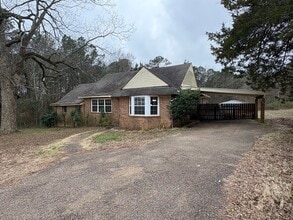 106 Overby St in Brandon, MS - Building Photo - Building Photo