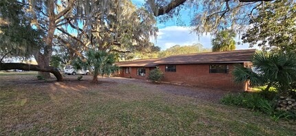 5309 Co Rd 114D in Wildwood, FL - Building Photo - Building Photo