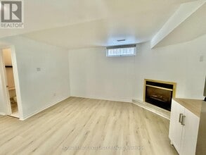 1843 Prestwick Dr in Ottawa, ON - Building Photo - Building Photo