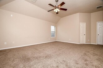 3715 Crescent Dr in Pearland, TX - Building Photo - Building Photo