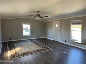 1734 W Old Spanish Trail in St. Martinville, LA - Building Photo - Building Photo