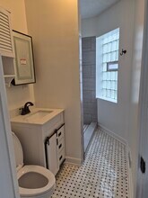 3523 N Whipple St, Unit 2 in Chicago, IL - Building Photo - Building Photo