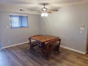 1203 Dutilh Rd, Unit 9 in Cranberry Township, PA - Building Photo - Building Photo