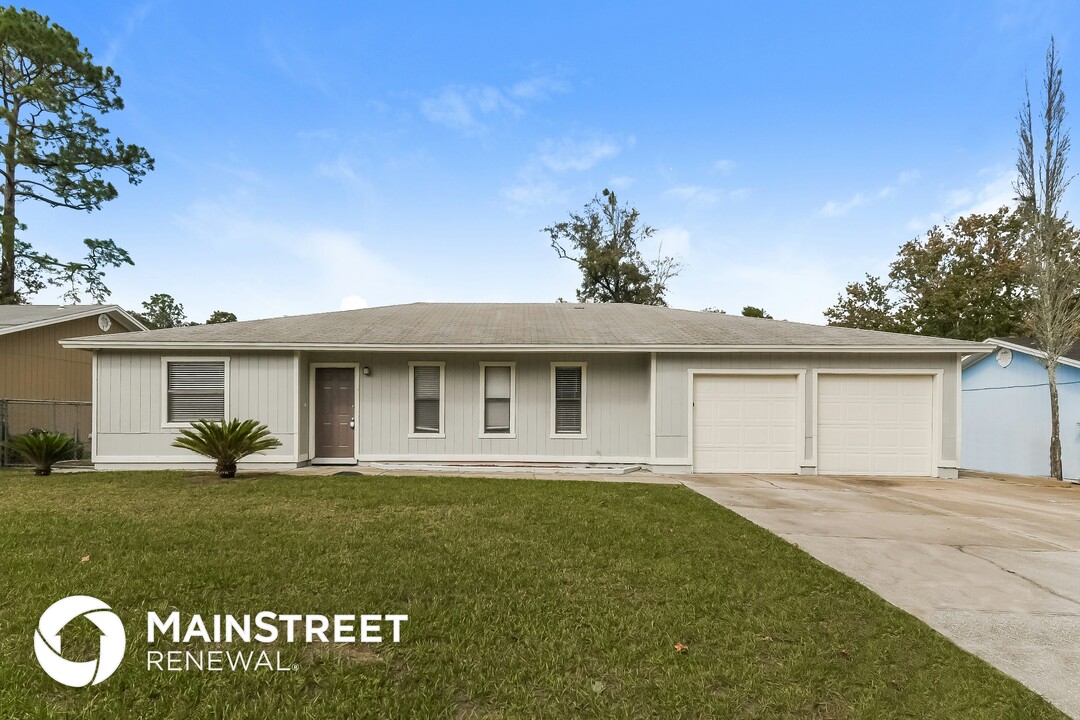 2932 Olson Ln N in Jacksonville, FL - Building Photo
