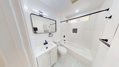 BEAUTIFUL 2 BED | Split Level| Feels Like ... in Los Angeles, CA - Building Photo - Building Photo