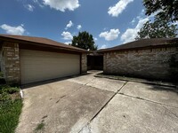 14227 Cellini Dr in Cypress, TX - Foto de edificio - Building Photo