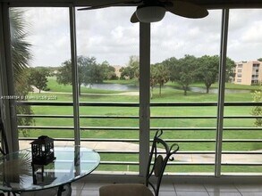 1911 Sabal Palm Dr, Unit 304 in Davie, FL - Building Photo - Building Photo