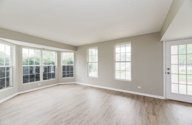 1670 Park Vista Ln, Unit Park Vista in Aurora, IL - Building Photo - Building Photo