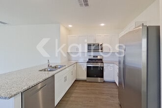 32162 Katelin Cir in Leesburg, FL - Building Photo - Building Photo