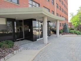Carlyle Towers Apartments