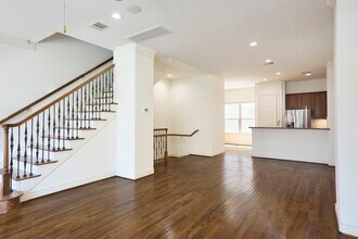 1026 Wagner St in Houston, TX - Foto de edificio - Building Photo