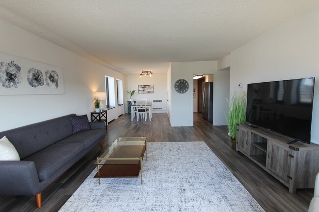 207 5th Ave SW, Unit 506 in Rochester, MN - Building Photo - Building Photo
