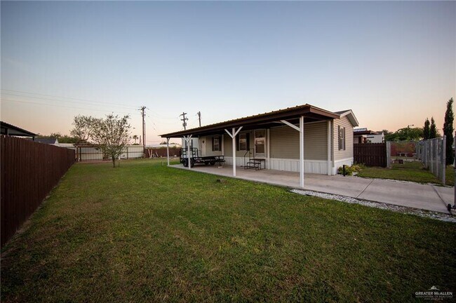 1130 Madrid St in Alamo, TX - Building Photo - Building Photo
