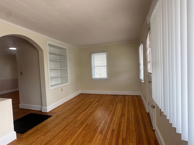 18 W Whitlock Ave in Winchester, VA - Building Photo - Building Photo