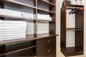 288 Newbury St, Unit 407 in Boston, MA - Building Photo - Building Photo