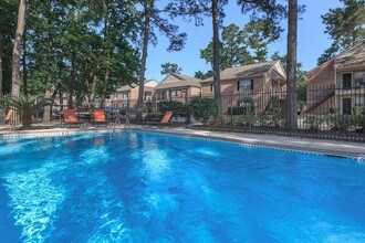 Sunpark Apartment Homes in Conroe, TX - Foto de edificio - Building Photo