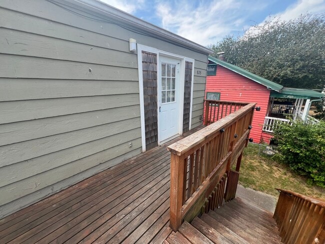 property at 825 Dr ML King Wy