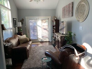 2606 Del Curto Rd in Austin, TX - Building Photo - Building Photo