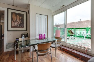 3445 N Pulaski Rd in Chicago, IL - Building Photo - Building Photo