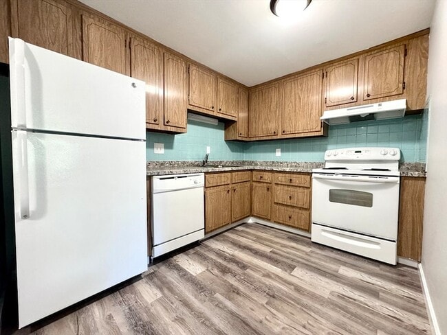 property at 15 Old Colony Ln