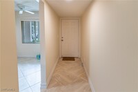 7025 Dennis Cir in Naples, FL - Building Photo - Building Photo