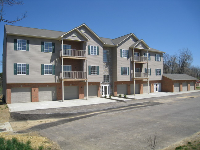 7453-7497 Eagle Creek Ct in Florence, KY - Building Photo - Building Photo