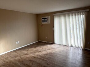 1422 Lynn Ave, Unit 1 in Billings, MT - Foto de edificio - Building Photo