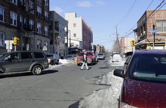 5301 Palisade Ave in West New York, NJ - Building Photo - Building Photo