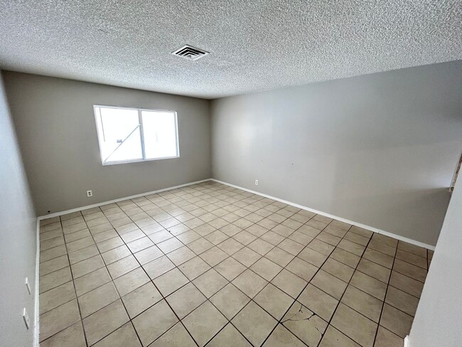 5147 Greene Ln in Las Vegas, NV - Building Photo - Building Photo