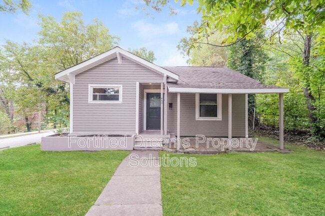 property at 420 E Twenty-Fifth St