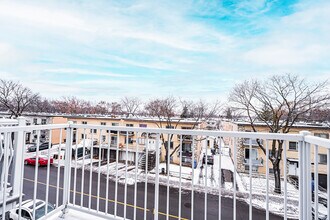 12375 Bd Rolland in Montréal, QC - Building Photo - Building Photo