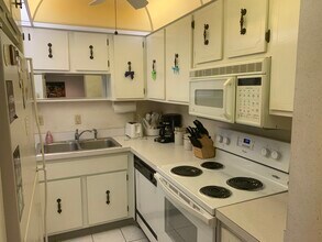 2987 S Atlantic Ave in Daytona Beach, FL - Building Photo - Building Photo