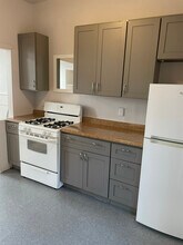 317 1/2 N 4th Ave W in Duluth, MN - Building Photo - Building Photo